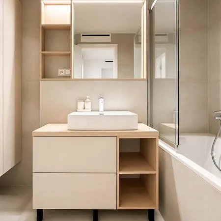 New Bright 1br Metropolis Downtown Ac Free Parking 아파트